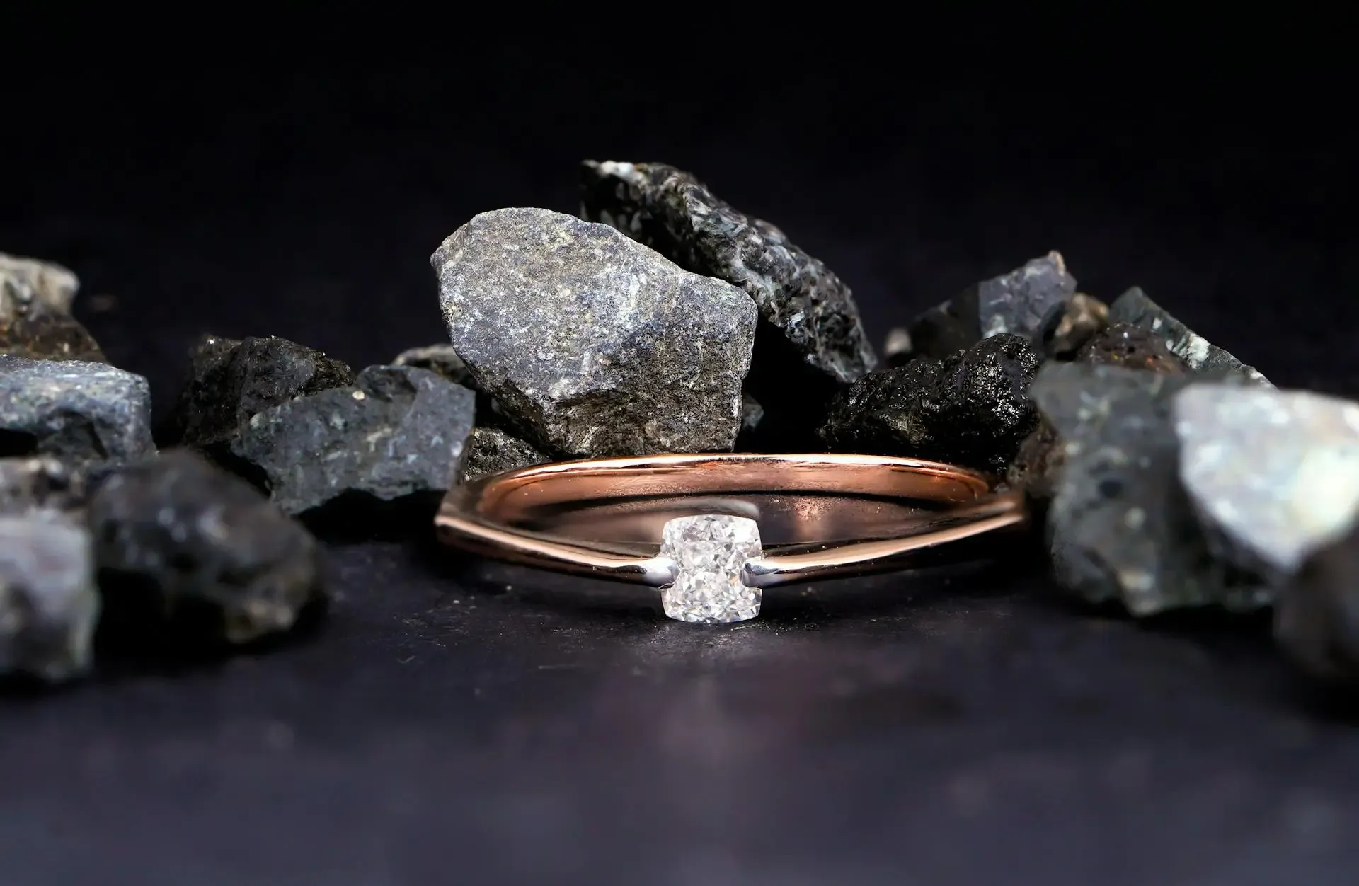 The Hourly Rate Trap: Why charging for time is keeping your agency poor (and how to shift to Value-Based Pricing)